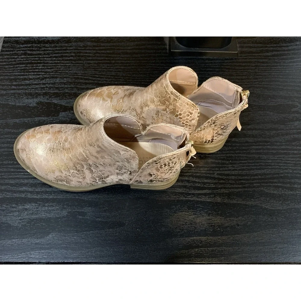 Girl  boots Kenneth Cole REACTION Wild Rose ESMA  9 Toddler Shoe PINK Snakeskin